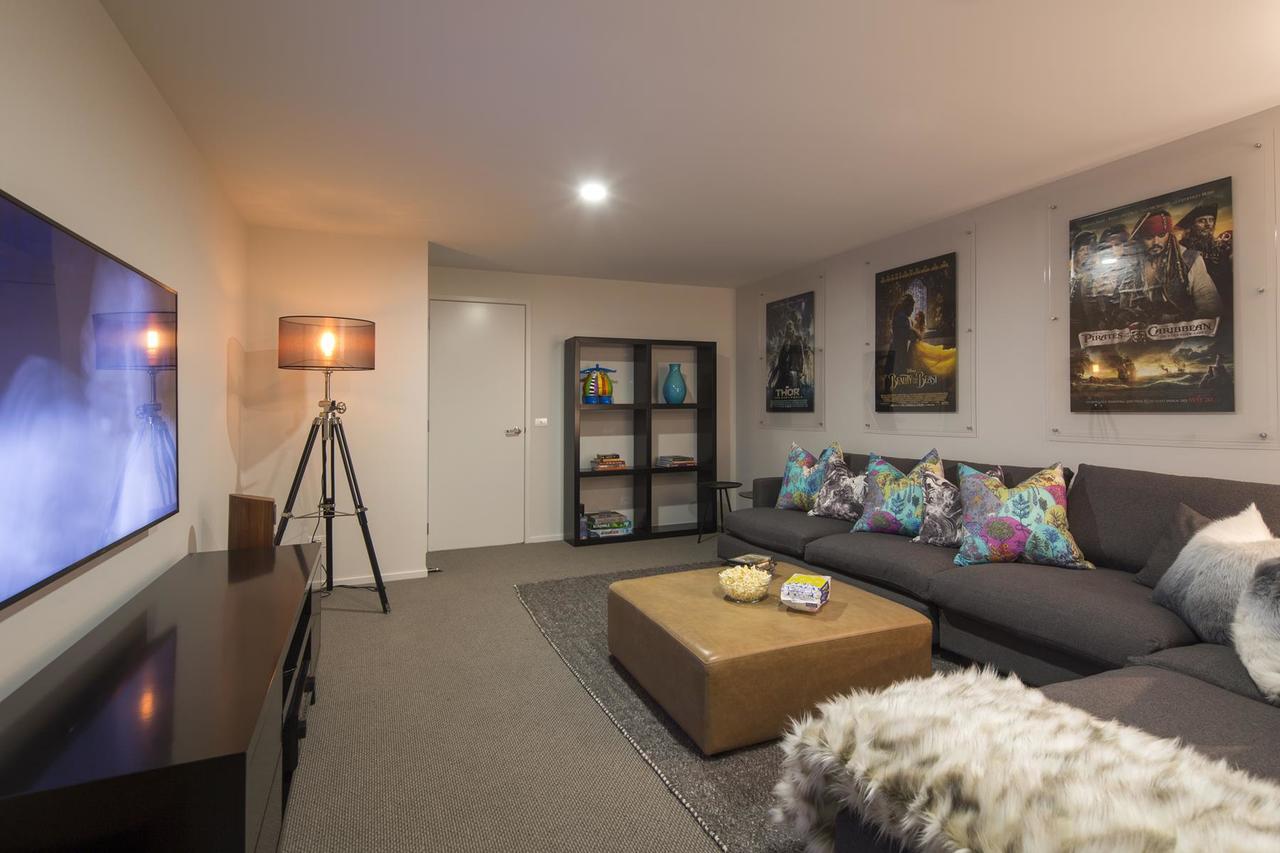 Lakefront Luxury By Amazing Accom Queenstown Exteriér fotografie