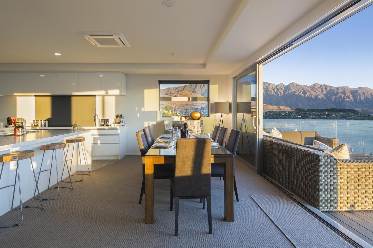 Lakefront Luxury By Amazing Accom Queenstown Exteriér fotografie