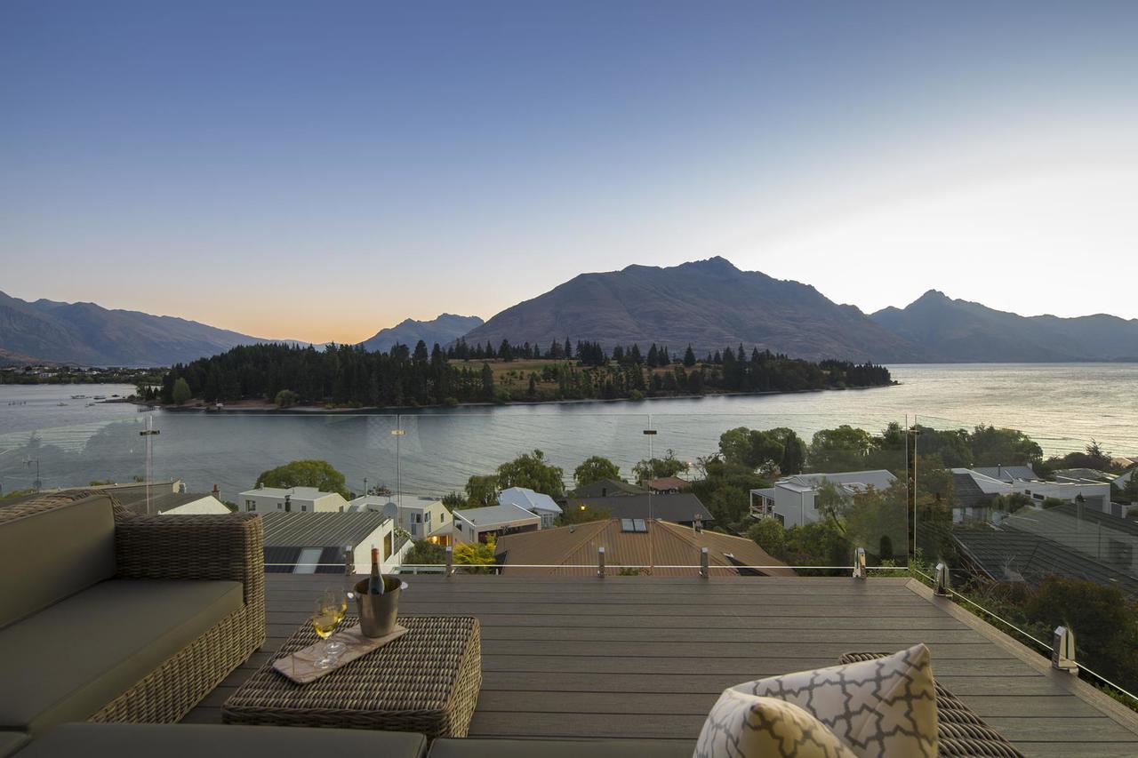 Lakefront Luxury By Amazing Accom Queenstown Exteriér fotografie